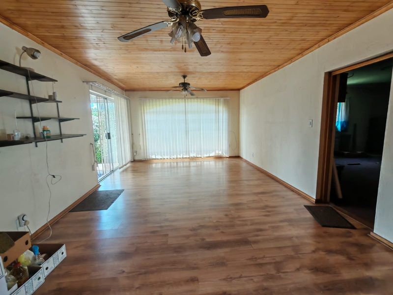 3 Bedroom Townhouse for Sale in Sasolburg Ext 11 - Photo 9