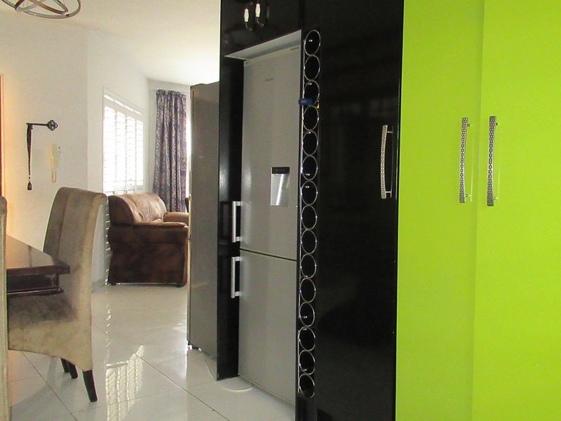 Stylish Ground-Floor Living with Space, Comfort & Modern Finishes - Photo 5