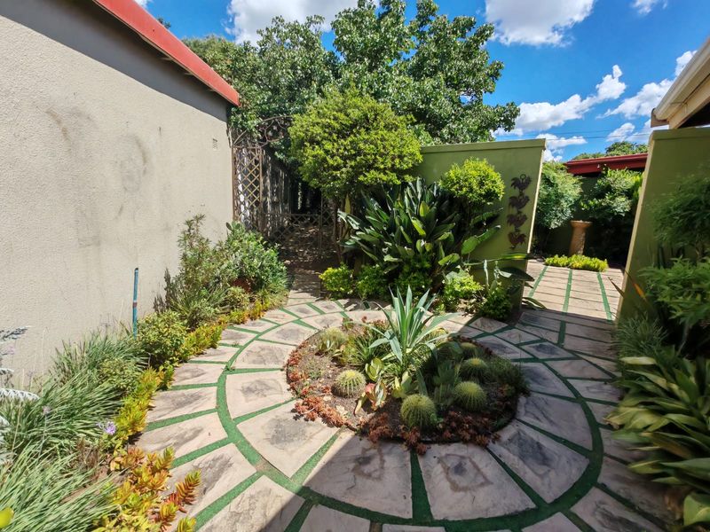 3 Bedroom house for sale in Sasolburg ext 15 - Photo 2