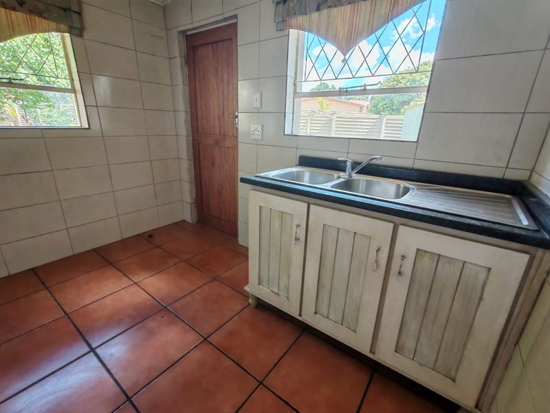 3 Bedroom house for sale in Sasolburg ext 15 - Photo 6