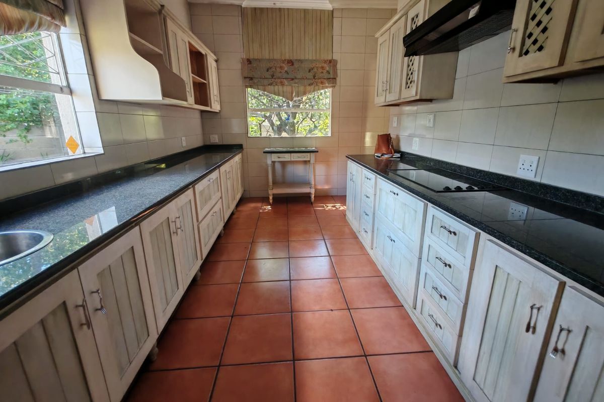 3 Bedroom house for sale in Sasolburg ext 15 - Photo 4