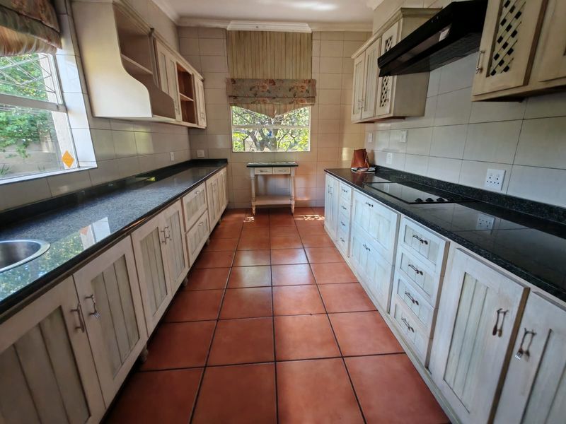 3 Bedroom house for sale in Sasolburg ext 15 - Photo 4