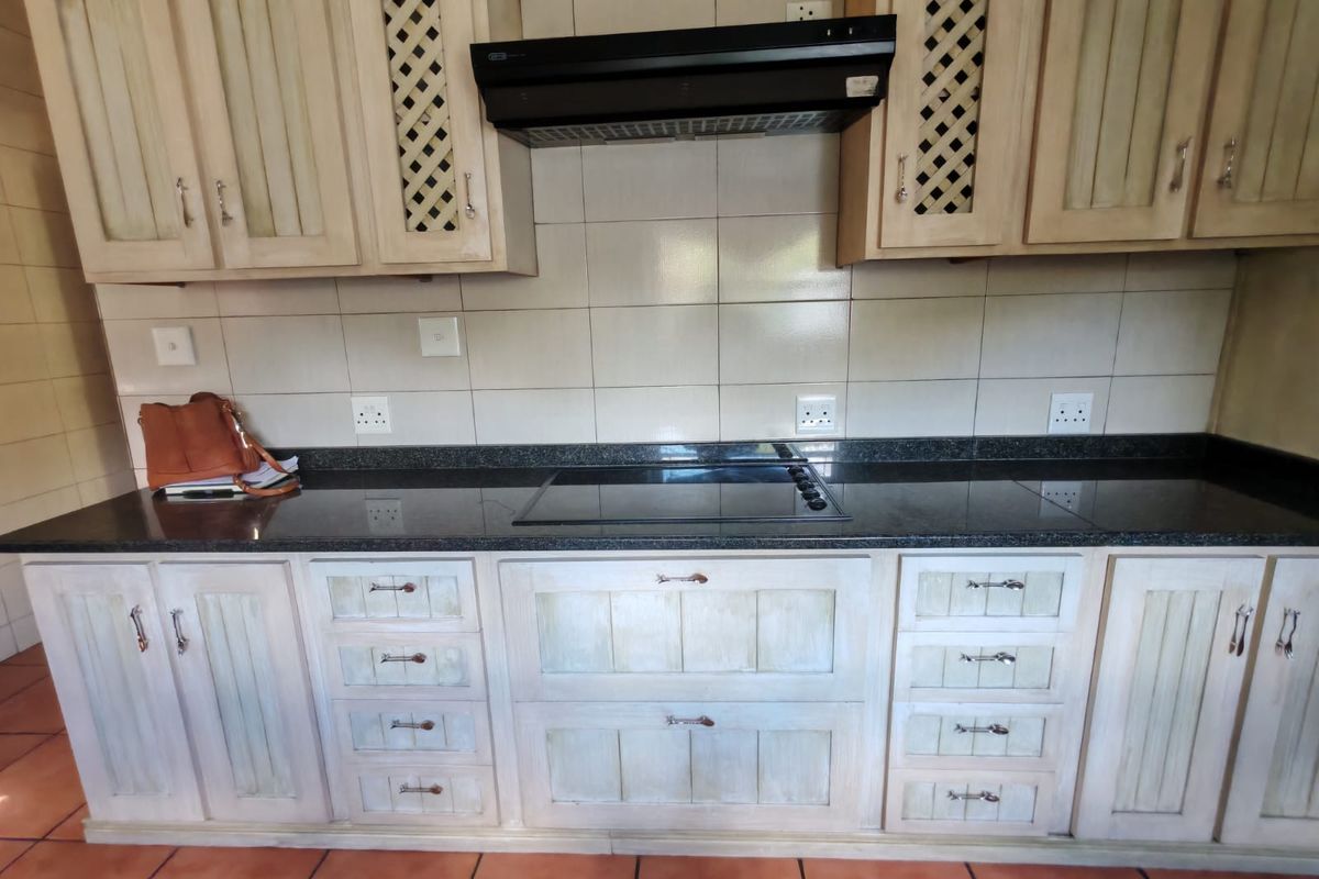 3 Bedroom house for sale in Sasolburg ext 15 - Photo 5