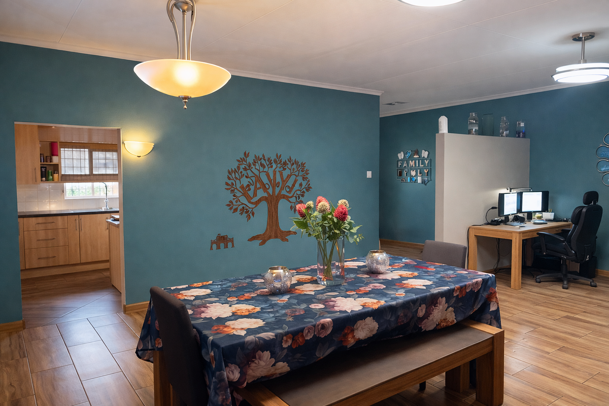 Stylish Family Home with Heated Pool – Walk to Schools & Shops - Photo 2