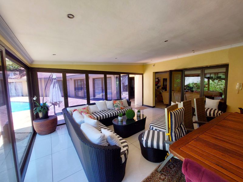 Well located family home in the heart of Waterkloof Ridge Ext 2 - Photo 3