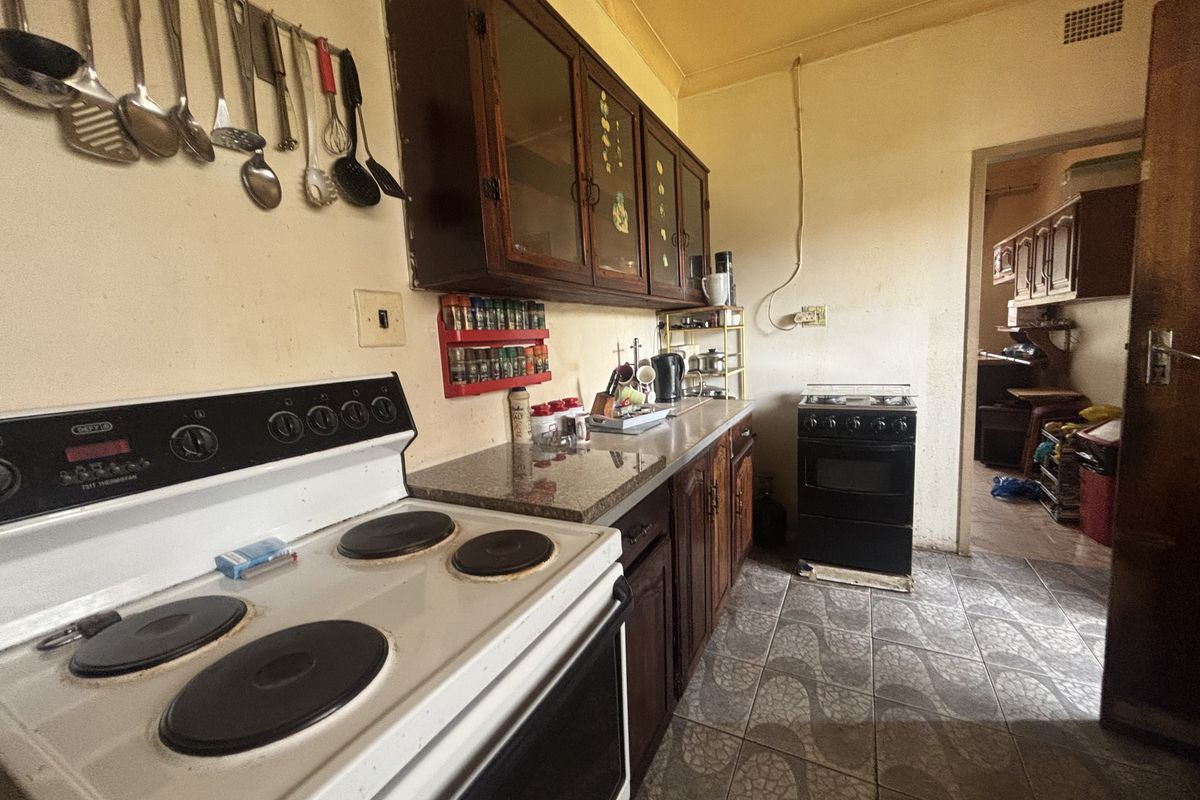 Sole and Exclusive Mandate - Witbank x 8 - Photo 3