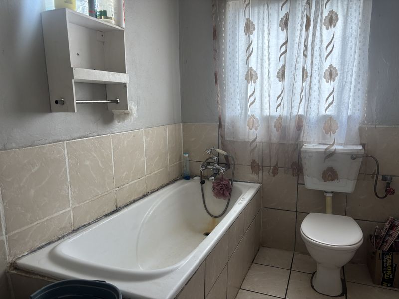 Sole and Exclusive Mandate - Witbank x 8 - Photo 9