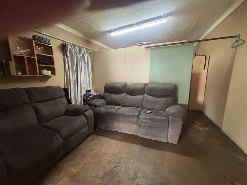 Sole and Exclusive Mandate - Witbank x 8 - Photo 7