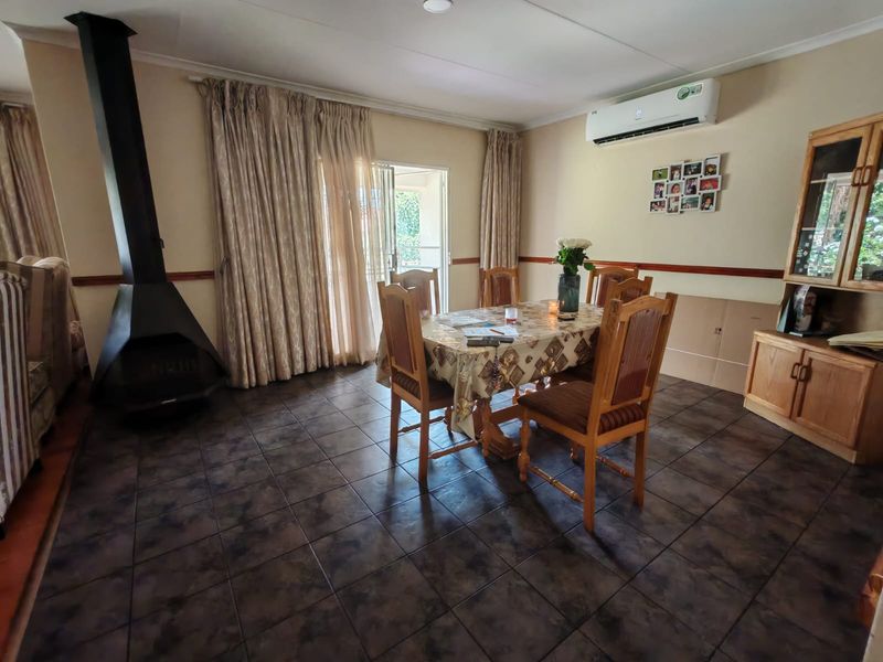 4 Bedroom house for sale in Vaalpark - Photo 9