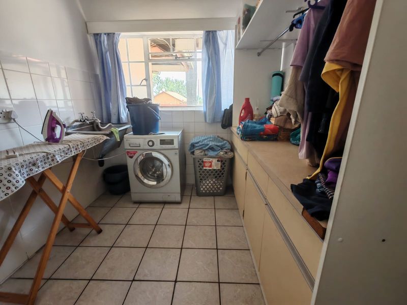 4 Bedroom house for sale in Vaalpark - Photo 7