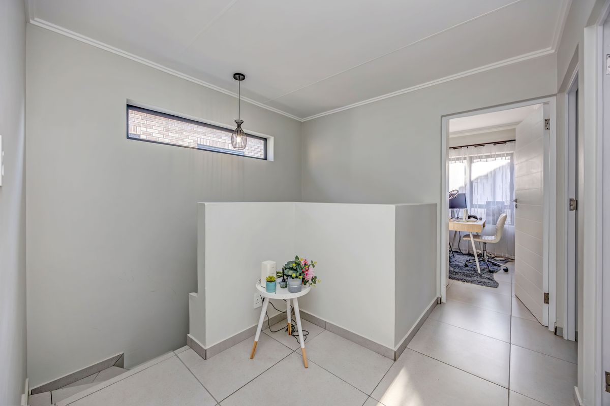 Modern Cluster for Sale – A Perfect Blend of Style and Convenience! - Photo 5