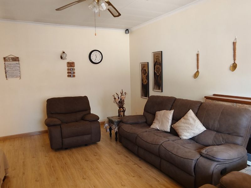 Beautiful Maintained And Perfect Located - Photo 3