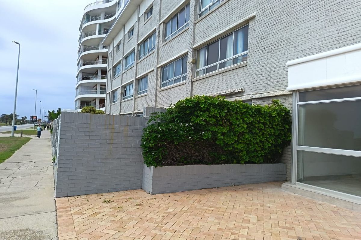 Summerstrand: Bliss apartment: Beautifully upgraded complex - Photo 2