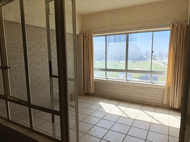 Summerstrand: Bliss apartment: Beautifully upgraded complex - Photo 9