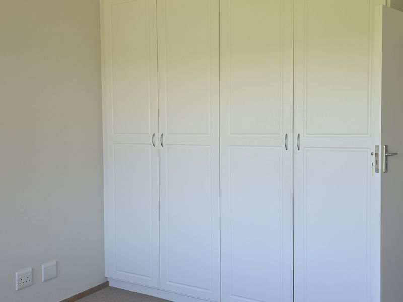 BEAUTIFULLY POSITIONED SPARROW - Photo 6