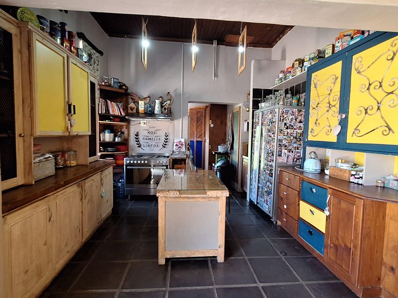 House with boma and workspace for sale - Photo 6