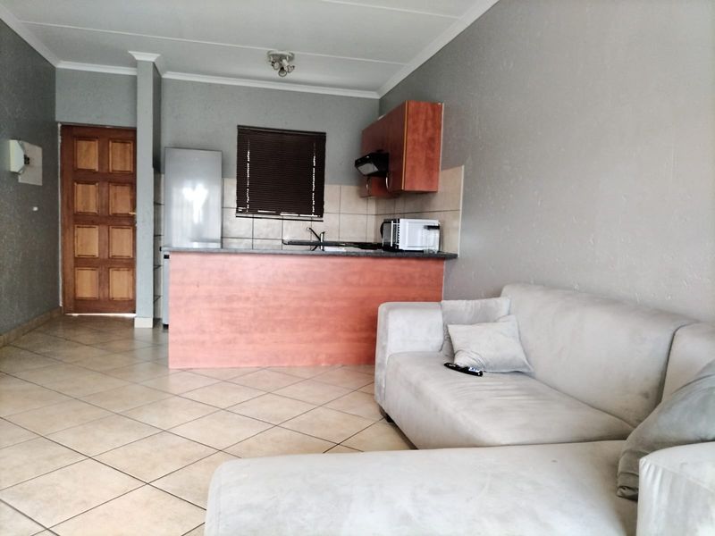 Perfect Starter Home or Investment Opportunity - Photo 4