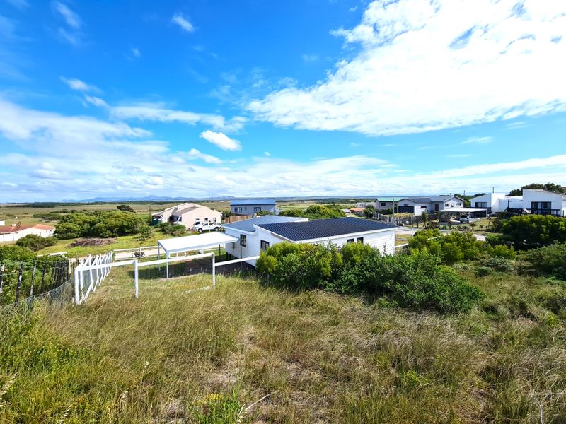 Large 700sqm Vacant Stand with Elevated Views in Paradise Beach, Jeffreys Bay - Photo 2