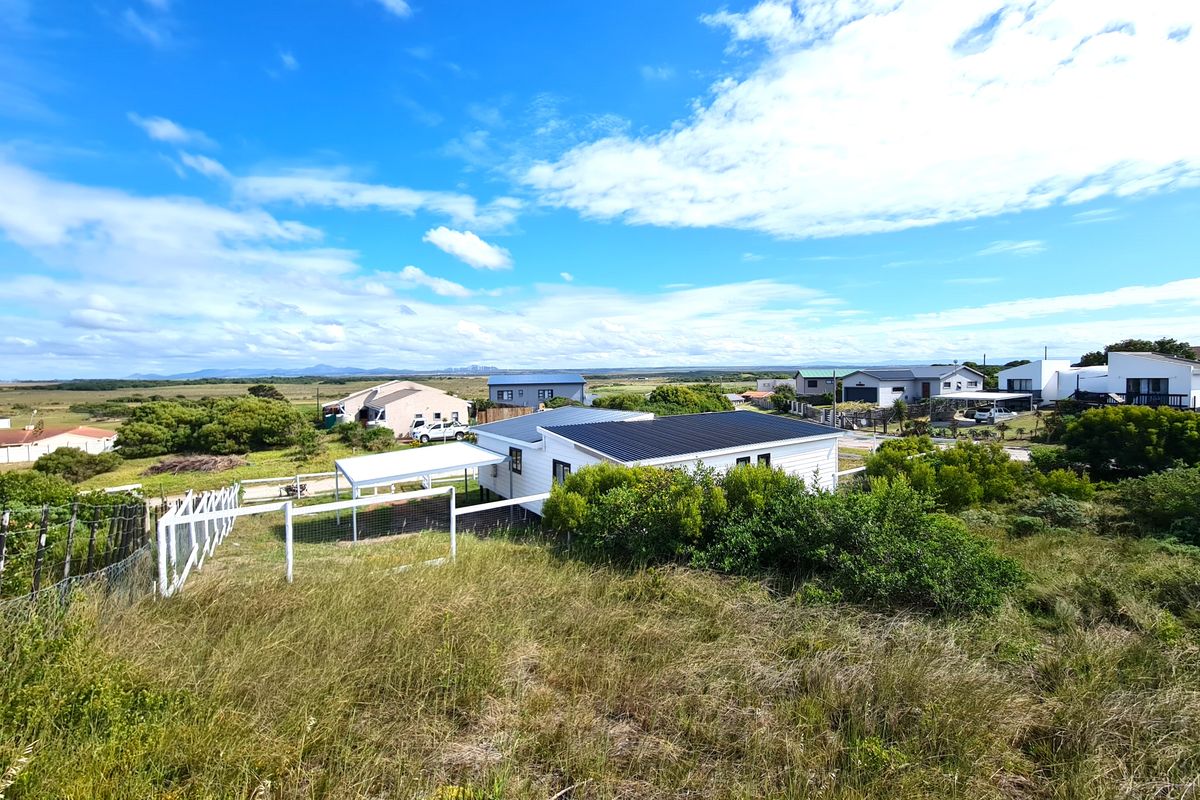 Large 700sqm Vacant Stand with Elevated Views in Paradise Beach, Jeffreys Bay - Photo 2