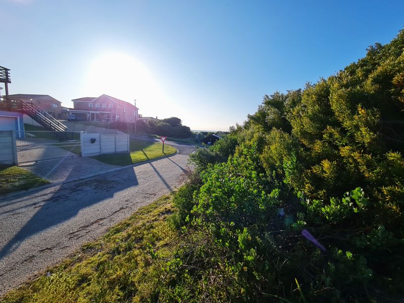 Large 700sqm Vacant Stand with Elevated Views in Paradise Beach, Jeffreys Bay - Photo 7