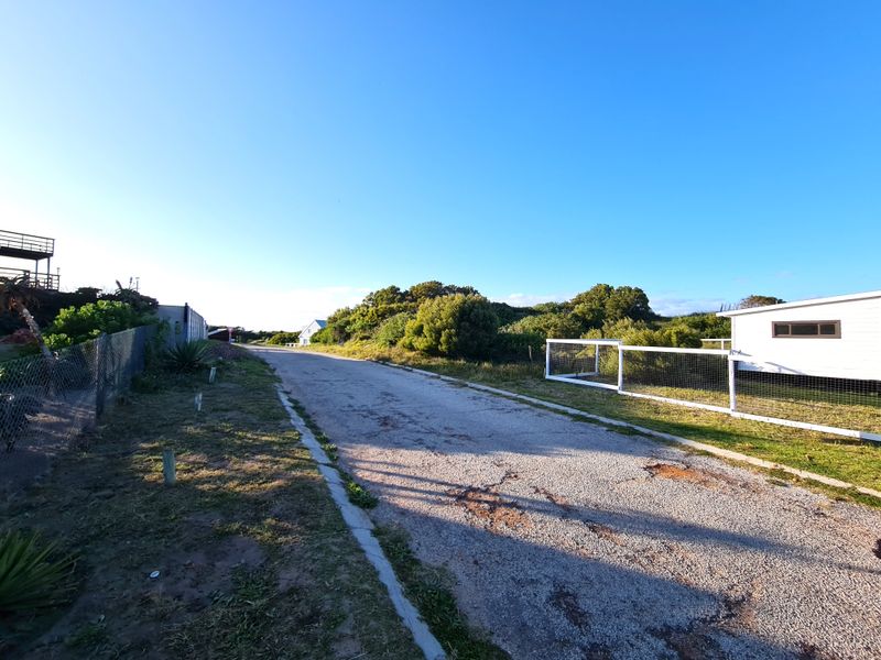 Large 700sqm Vacant Stand with Elevated Views in Paradise Beach, Jeffreys Bay - Photo 4