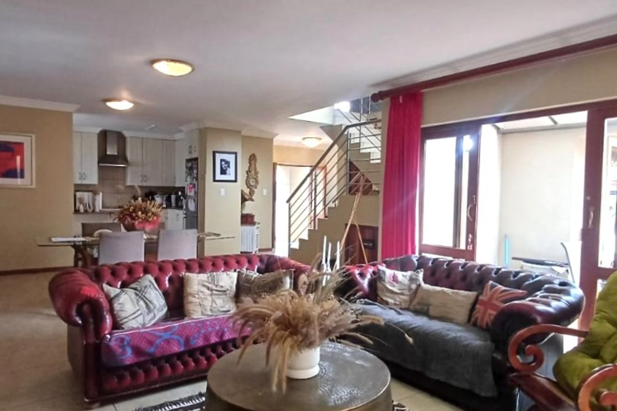 Exceptional Double-Storey Family Home in a Secure Estate - Photo 5