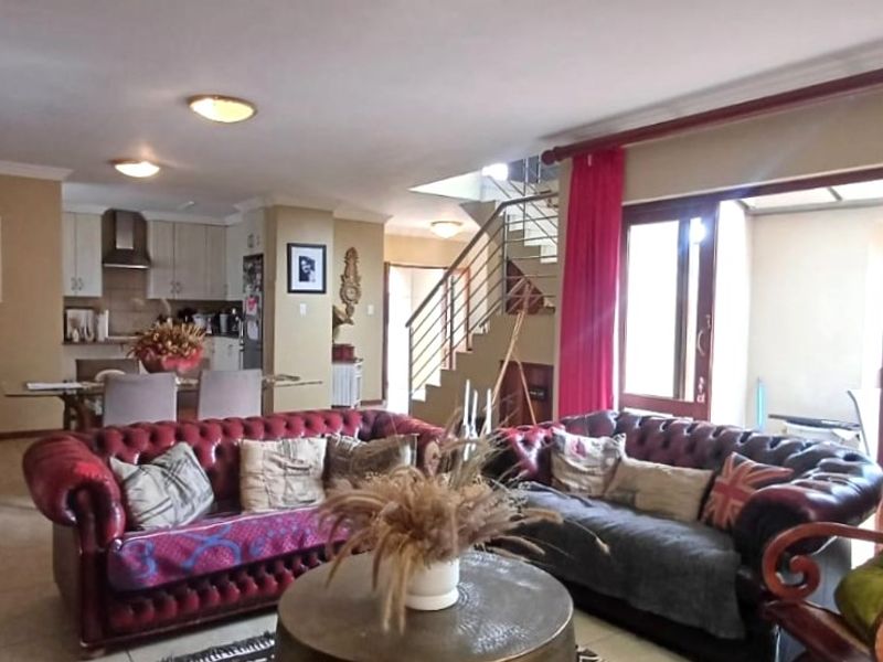 Exceptional Double-Storey Family Home in a Secure Estate - Photo 5