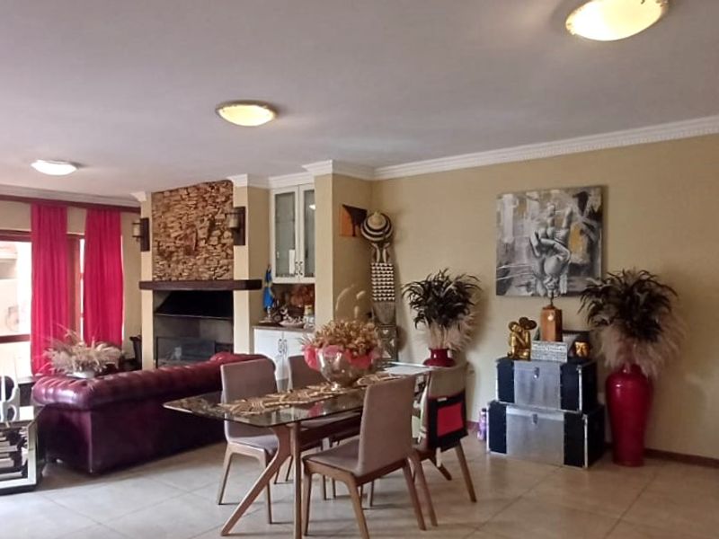 Exceptional Double-Storey Family Home in a Secure Estate - Photo 3