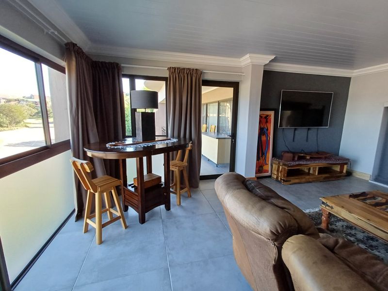 Exceptional 501 m2 multi-generational home with sea views - Photo 8