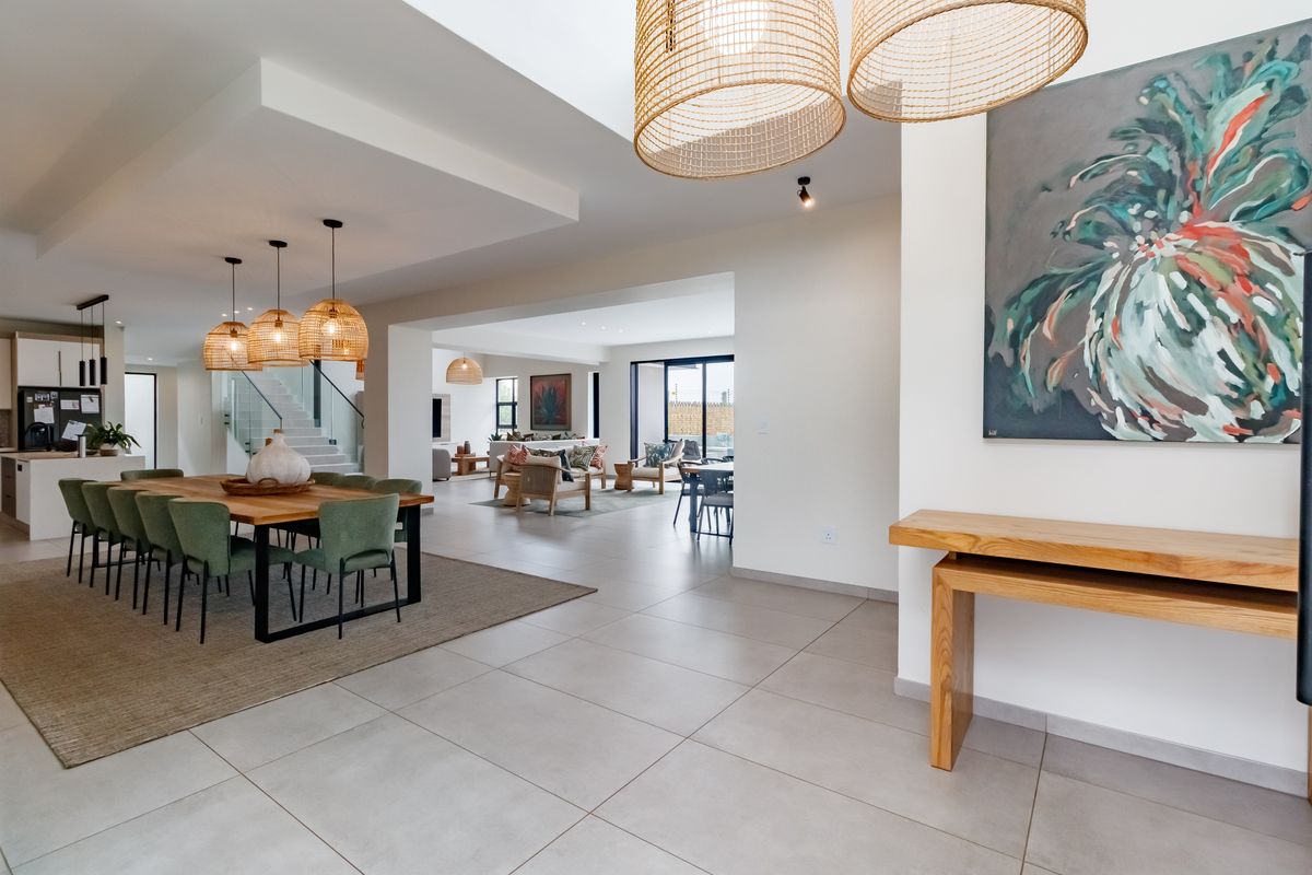 Where Modern Luxury Meets Effortless Family Living - Photo 2