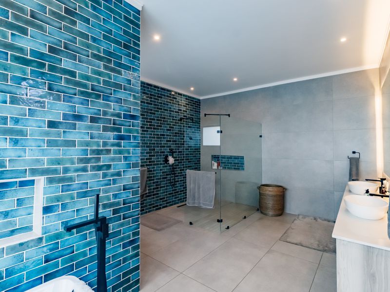 Where Modern Luxury Meets Effortless Family Living - Photo 6