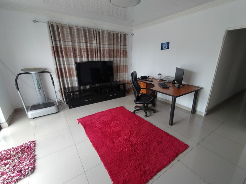 Modern Family Home with Balconies & Entertainment Lapa in Amandasig - Photo 9