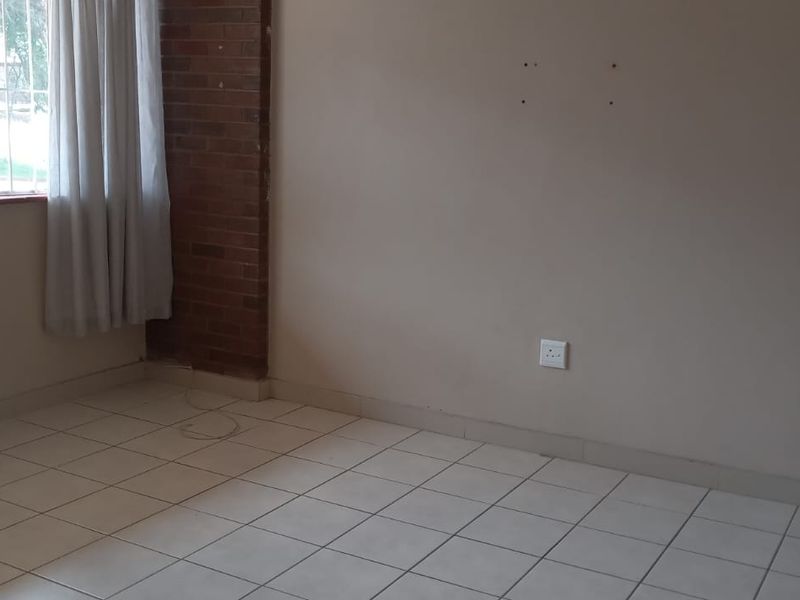 Boughton - 1 Bedroom Flat to Let - Photo 5