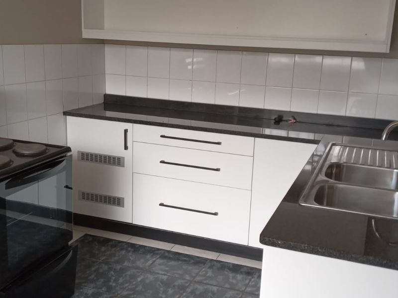 Boughton - 1 Bedroom Flat to Let - Photo 4