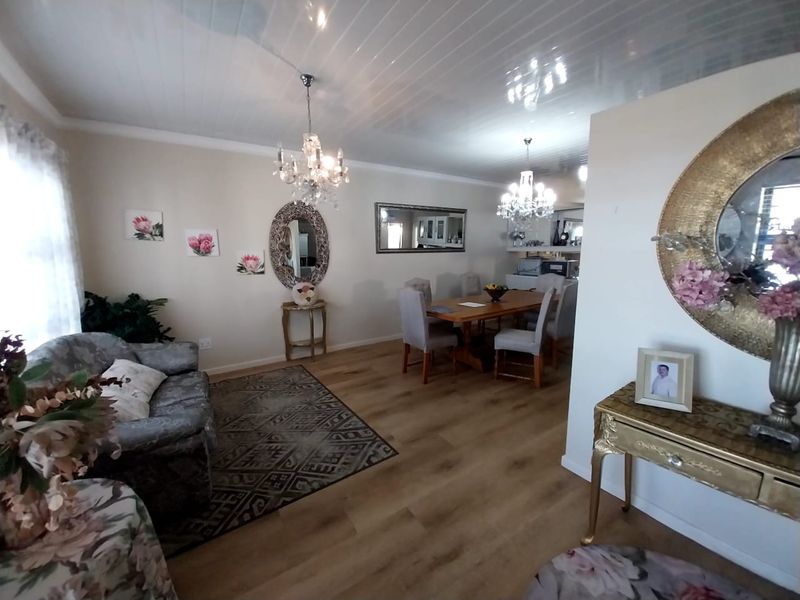 Modern Family Home in Prime Van Riebeeck Park Location - Photo 8