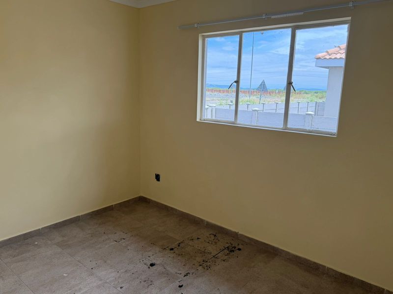 Affordable Charming- 4 Bedroom House in a great Area - Photo 9