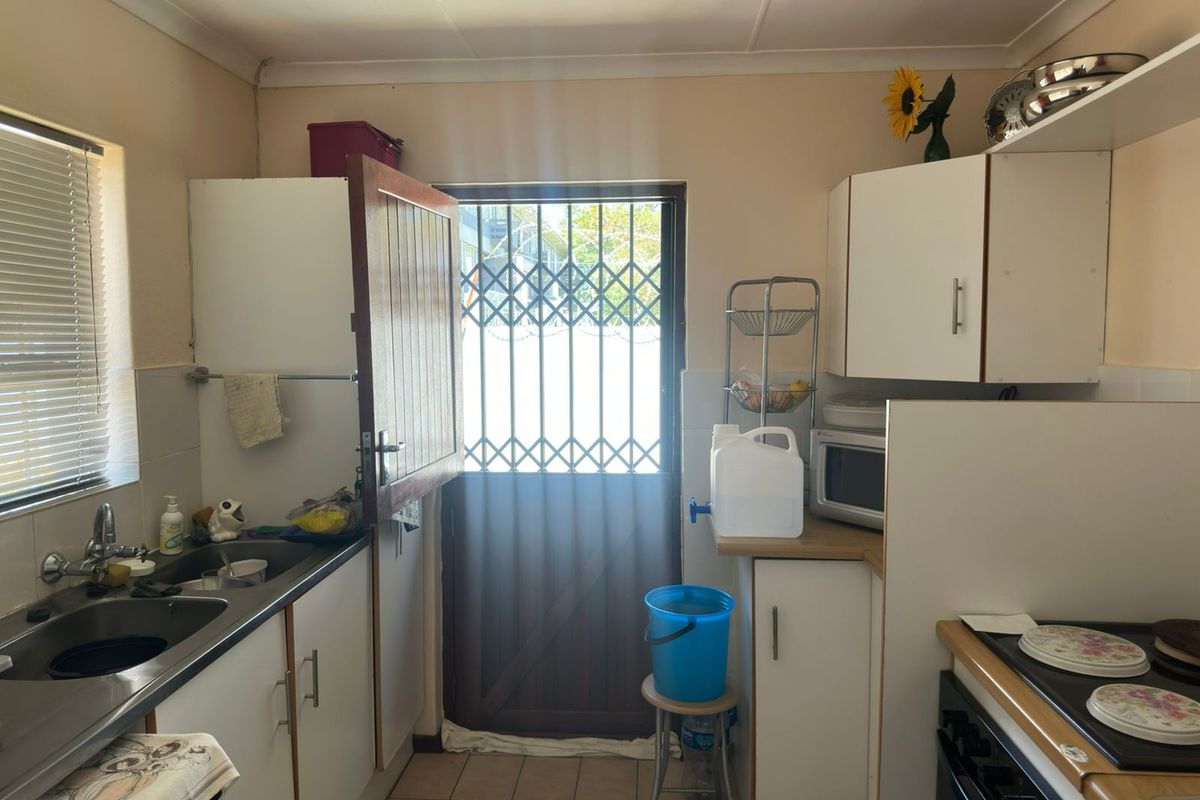 Modern 3-Bedroom Cluster Home in Prestigious Sunningdale Estate - Photo 4