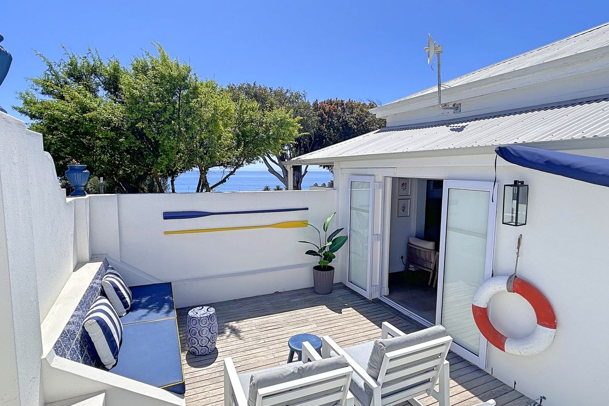 Alfresco Living with Mediterranean Influences - Photo 2