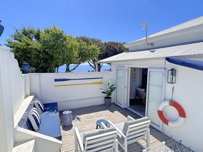 Alfresco Living with Mediterranean Influences - Photo 2