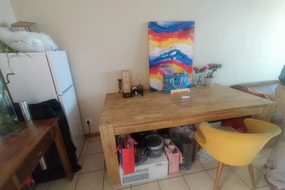 Neat Apartment in Secure Karenpark Complex – Ideal Investment Opportunity - Photo 2