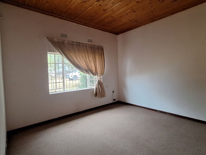 Charming 3-Bedroom Home with Business Zoning & Vaal Dam Views - Photo 7