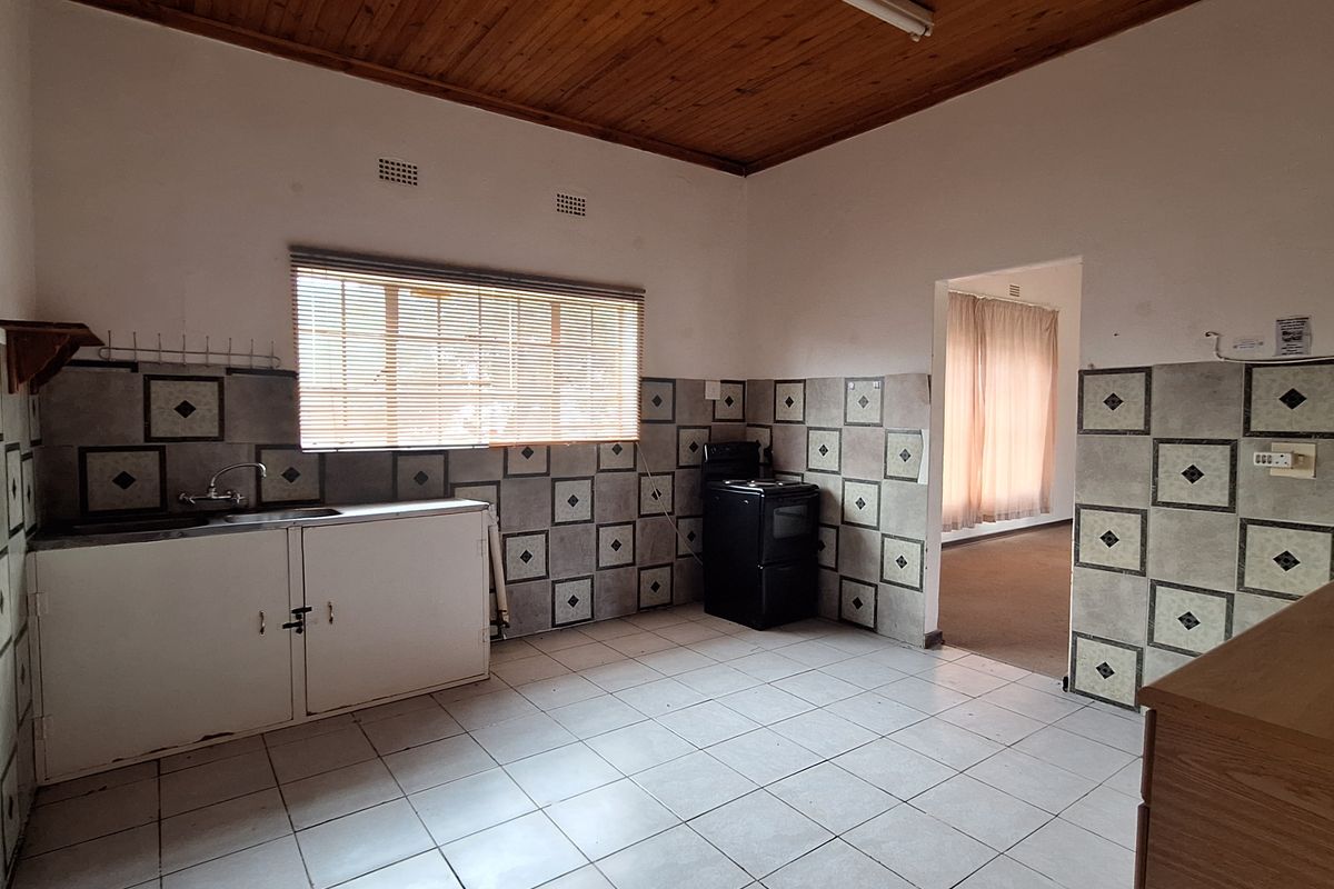 Charming 3-Bedroom Home with Business Zoning & Vaal Dam Views - Photo 5