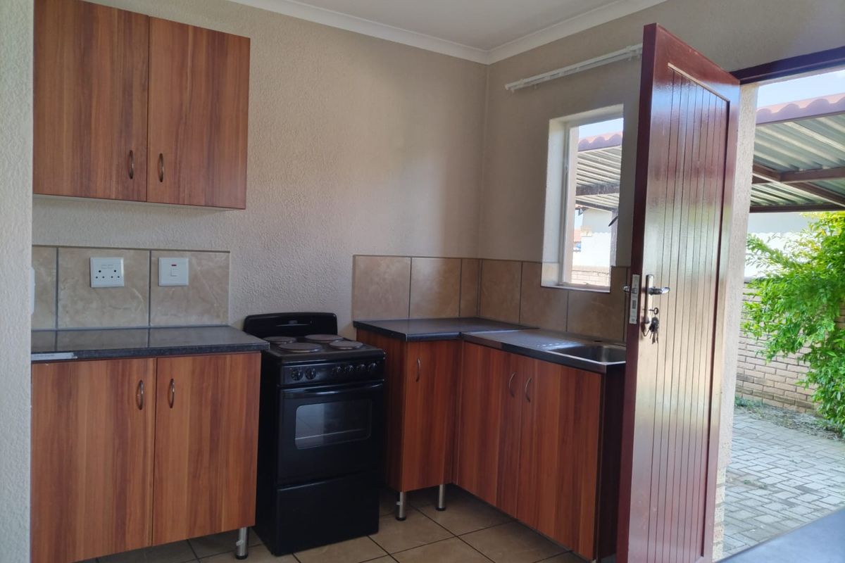 Three-Bedroom Home for Sale in Waterkloof Hills Estate - Photo 5