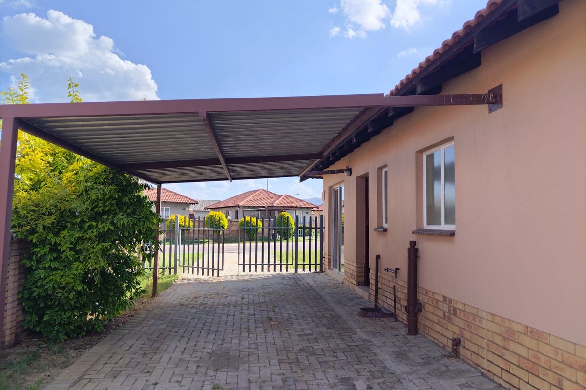 Three-Bedroom Home for Sale in Waterkloof Hills Estate - Photo 2