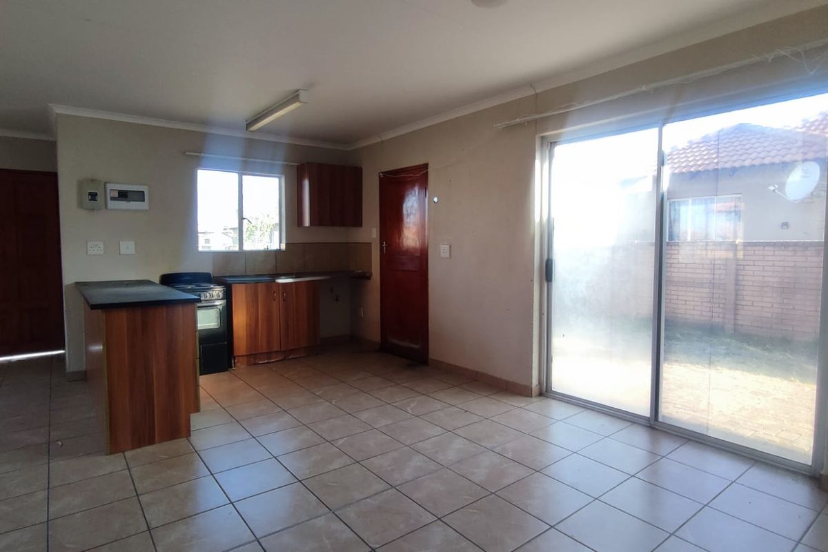 Three-Bedroom Home for Sale in Waterkloof Hills Estate - Photo 4