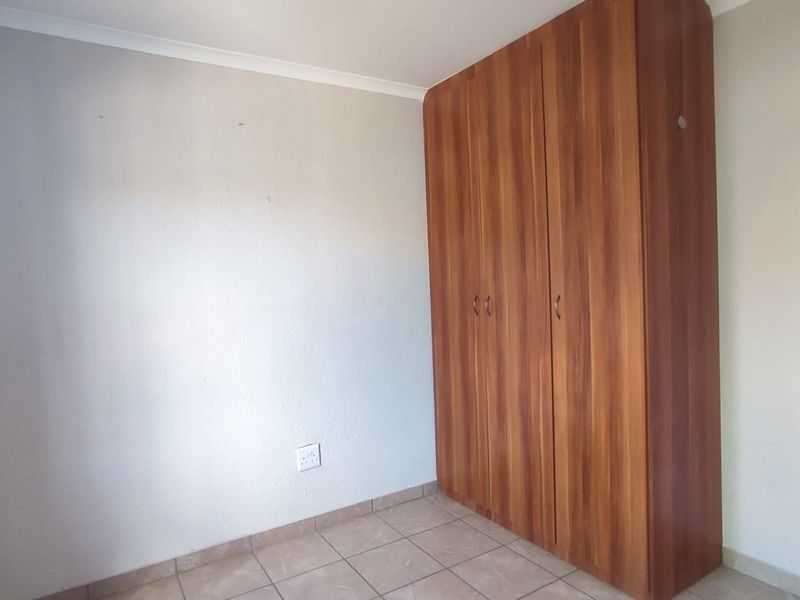 Three-Bedroom Home for Sale in Waterkloof Hills Estate - Photo 7