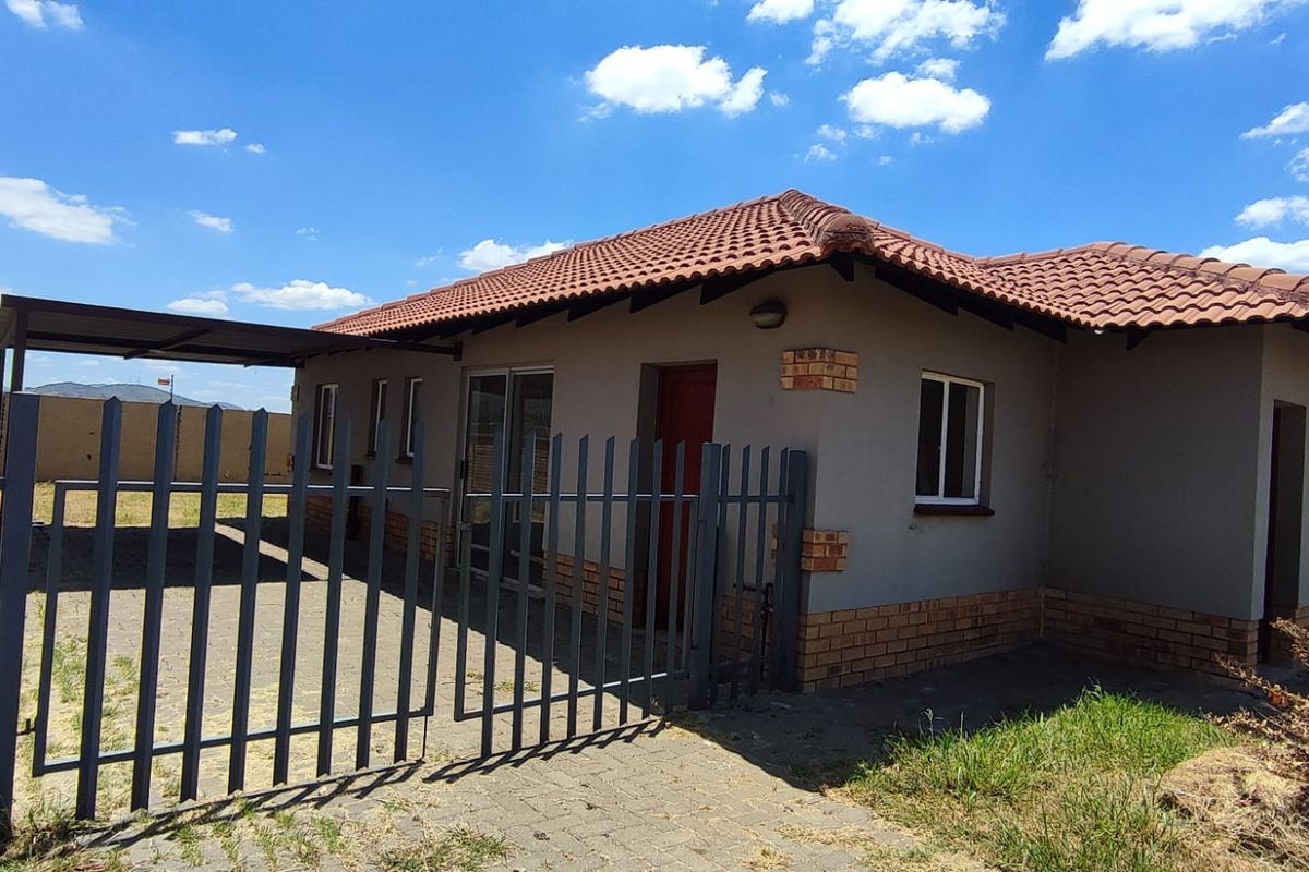 Three-Bedroom Home for Sale in Waterkloof Hills Estate - Photo 3