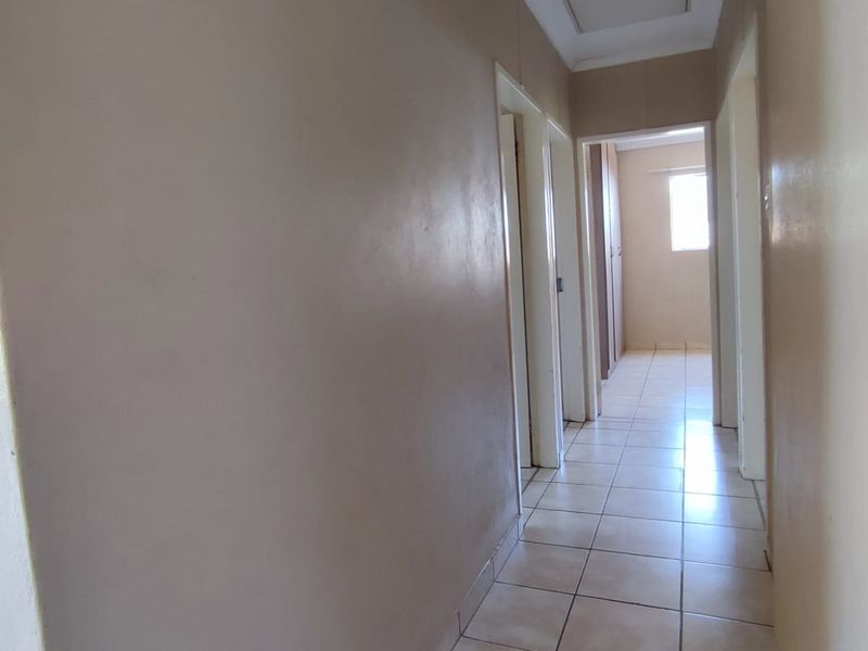 Three-Bedroom Home for Sale in Waterkloof Hills Estate - Photo 7