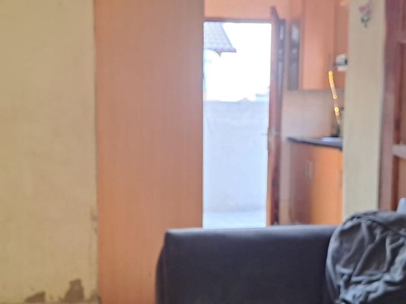 Cozy house awaits you to make it your home - Photo 5