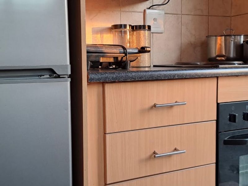 Cozy house awaits you to make it your home - Photo 9